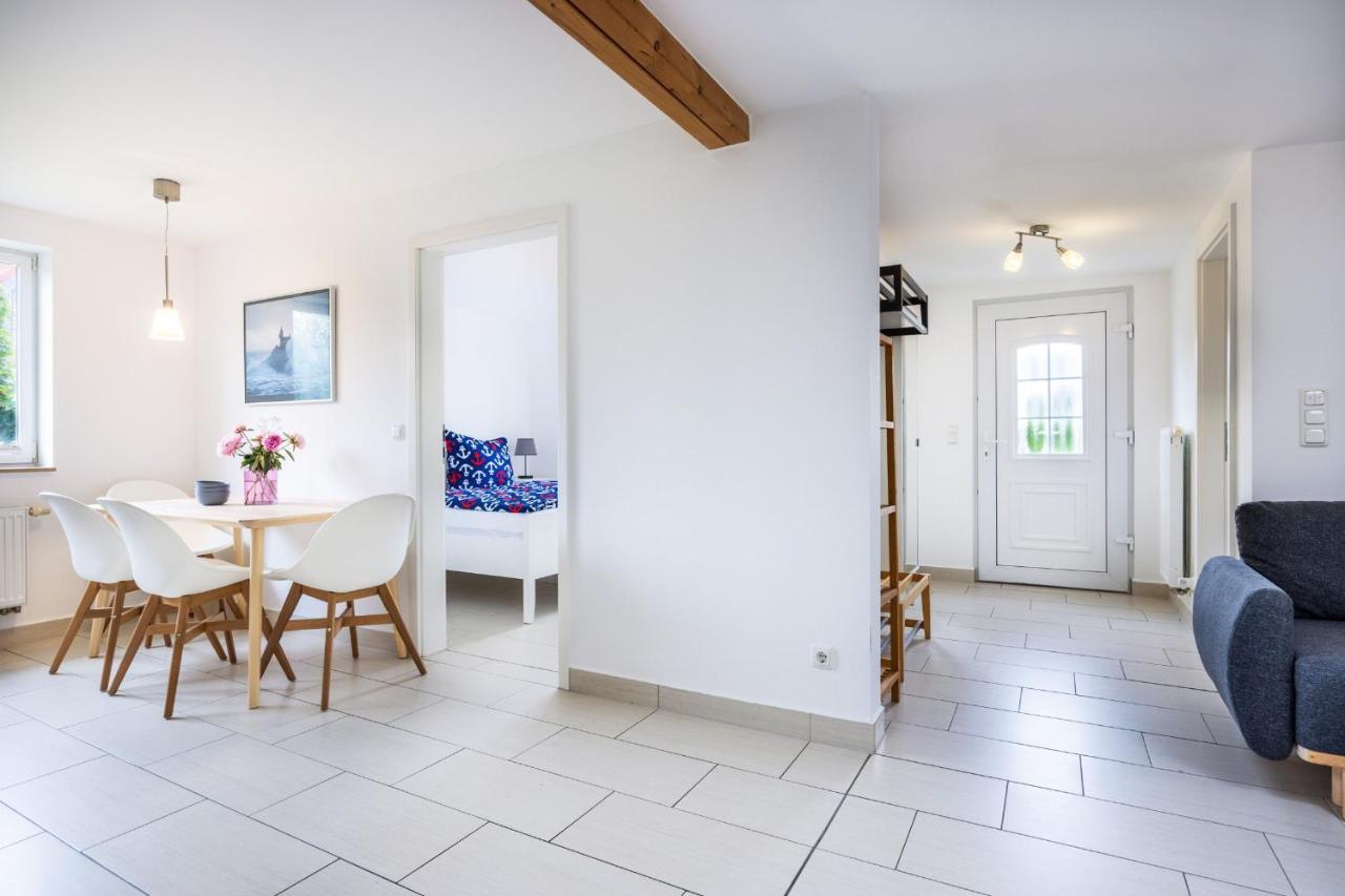 Die Küstenjungs - 3 strandnahe Ferienhäuser OFC 22 Diedrichshagen  Exterior foto